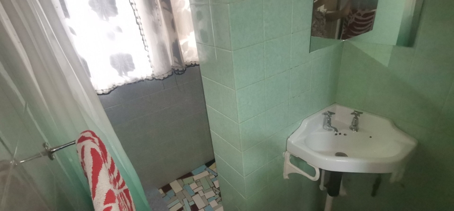 4 Bedroom Property for Sale in Roosheuwel North West